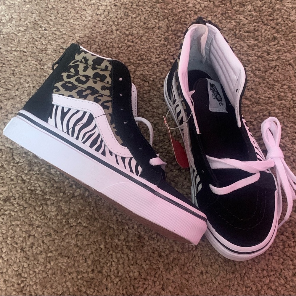 Unisex Leopard and Zebra print Vans Sk8 sneaker